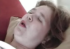 Mit einem neue private pornos Dildo würgen