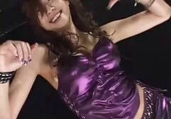 Lily Thai bringt ihre hausfrauen porn movie Muschi zum Spritzen