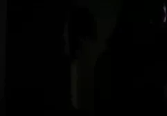 Heißes deutsche amateur sexfilme schwarzes Mädchen nimmt 3 große weiße Schwänze auf